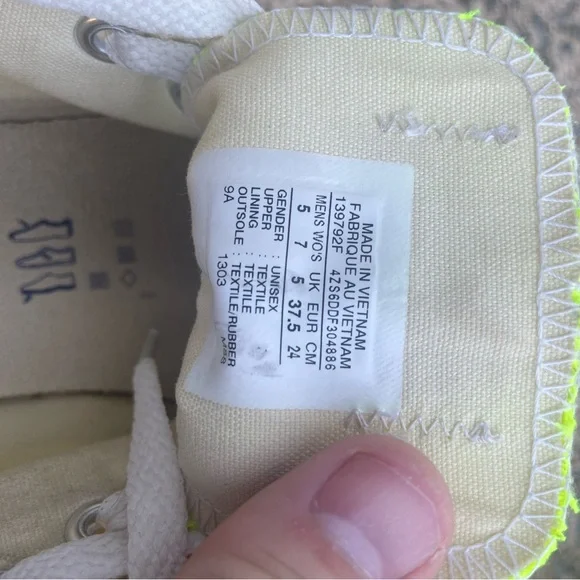 Women’s Neon Green Low Top Converse Lace Up Sneakers - Picture 9 of 9